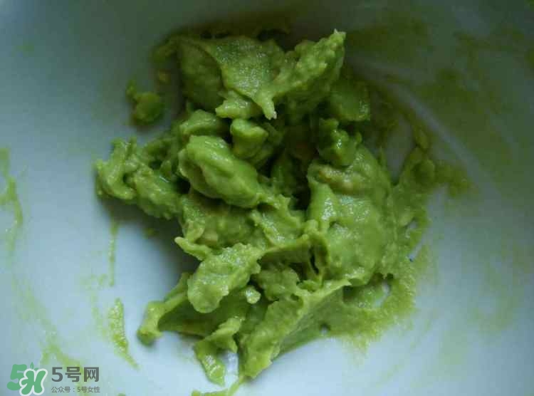 牛油果沙拉怎么做？牛油果沙拉用什么醬？