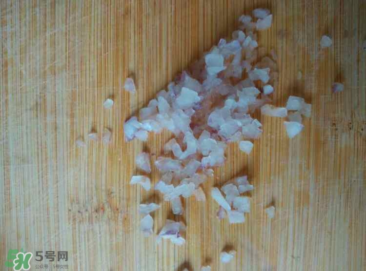 牛油果沙拉怎么做？牛油果沙拉用什么醬？