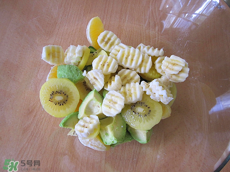 牛油果沙拉怎么做？牛油果沙拉用什么醬？