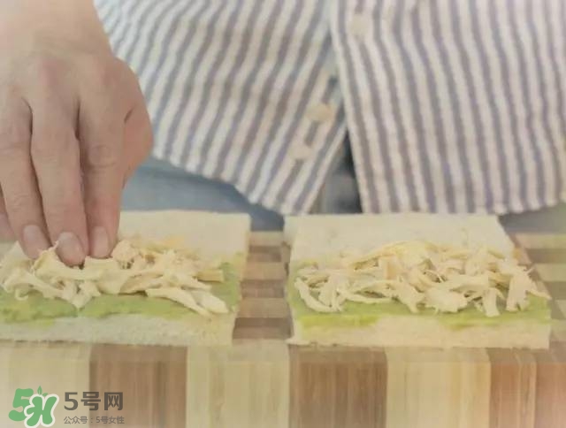 牛油果沙拉怎么做？牛油果沙拉用什么醬？