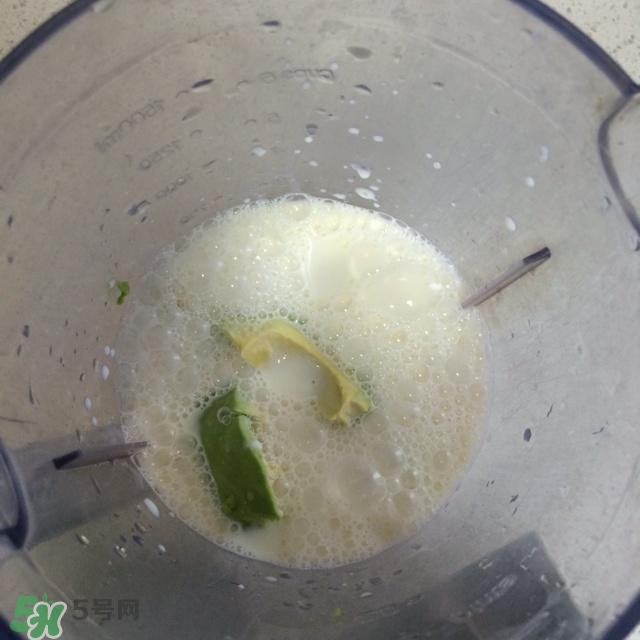 牛油果奶昔怎么做？牛油果奶昔的功效