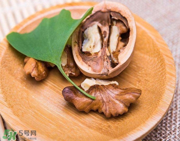 核桃粉寶寶可以吃嗎？寶寶幾個月可以吃？