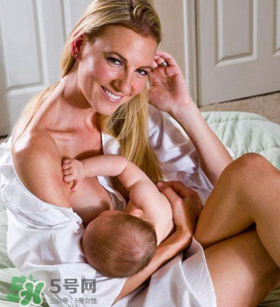 寶寶突然不吃母乳了怎么回事？寶寶不吃母乳是為什么？