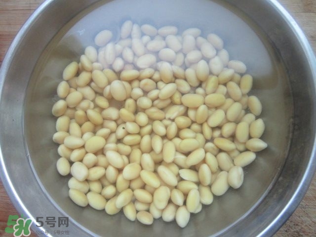 核桃可以和黃豆一起打豆?jié){嗎？核桃和什么一起打豆?jié){好？
