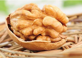 核桃磨成粉還有營(yíng)養(yǎng)嗎？核桃粉和核桃哪個(gè)更好？