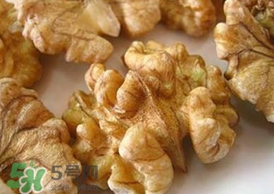 核桃怎么挑選好壞？怎么辨別核桃的好壞？
