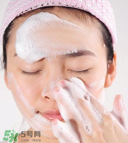 正確卸妝手法你做對了嗎？錯誤卸妝手法須知