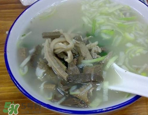羊雜湯膻不膻？羊雜湯是哪里的特色美食