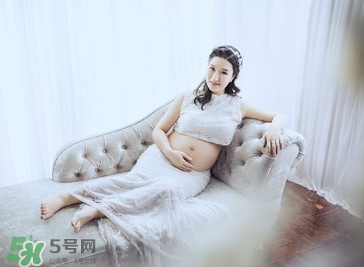 孕婦坐火車需要證明嗎？孕婦坐火車吃什么？