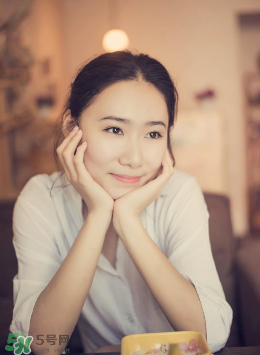 乳腺炎應(yīng)該吃什么？乳腺炎應(yīng)該注意什么？
