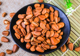 松籽什么季節(jié)采摘？吃松籽有什么好處？