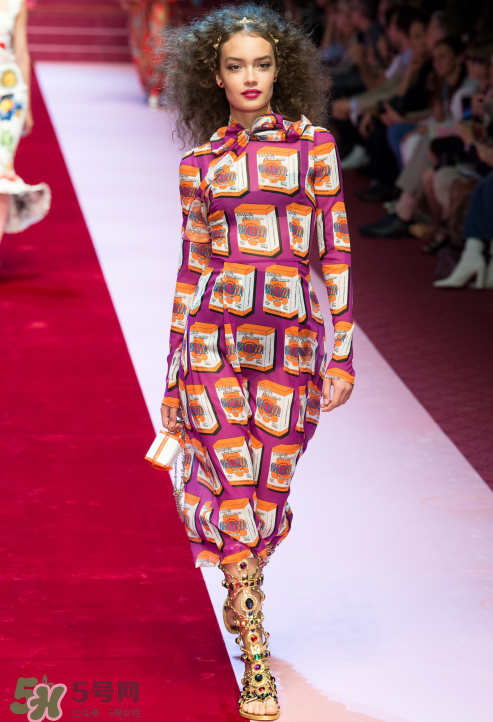 dolce gabbana2018春夏系列服裝怎么樣_好看嗎？