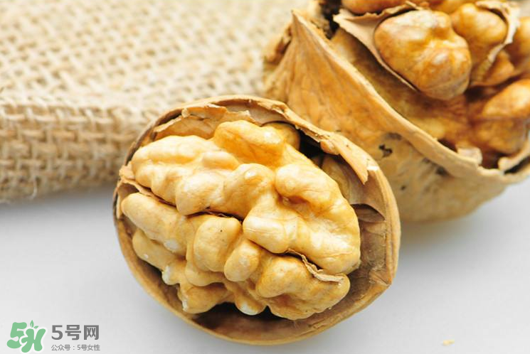 核桃開裂怎么辦？核桃為什么會(huì)開裂？