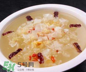 什么食物潤肺止咳？潤肺止咳湯的做法大全 