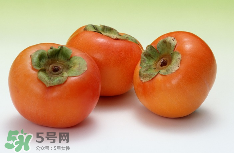 榴蓮和柿子能一起吃嗎？吃完榴蓮可以吃柿子嗎？