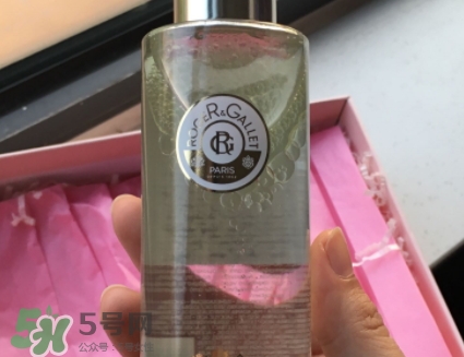香邂格蕾古法凝光醋萃爽膚水怎么用？