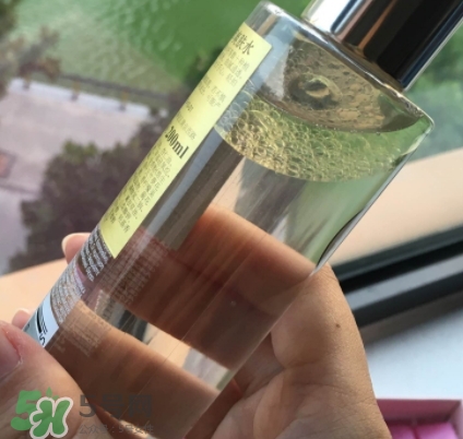 香邂格蕾古法凝光醋萃爽膚水怎么用？