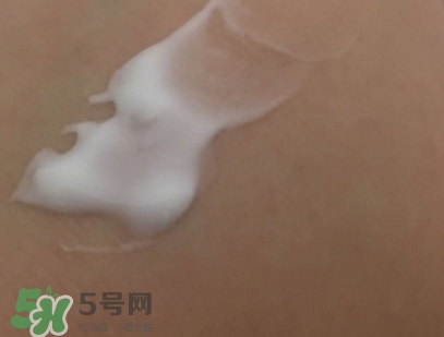 香邂格蕾古法凝光精華霜怎么用？香邂格蕾面霜使用心得