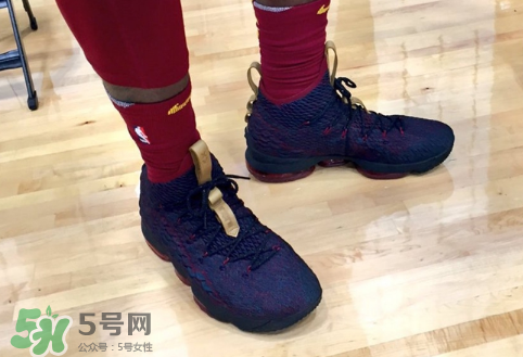 nike lebron 15 cavs實物什么樣？