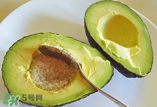 牛油果為什么苦?帶有黑線的牛油果怎么吃最好？