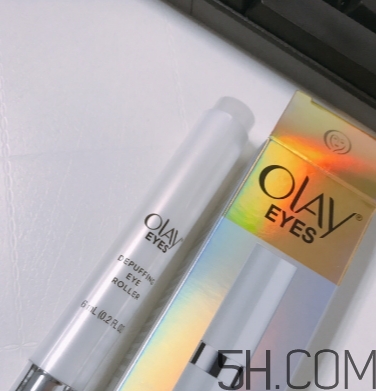 olay水腫消消棒怎么用？olay舒緩眼部走珠筆使用方法