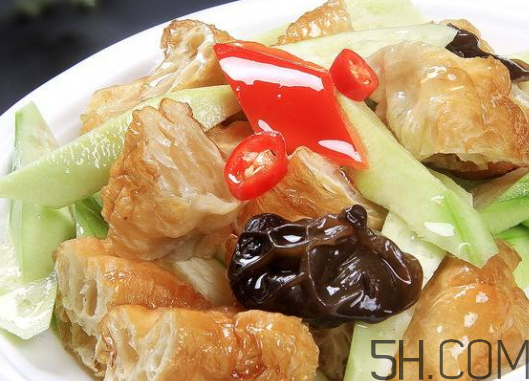 油條和什么炒好吃？油條可以炒什么菜？