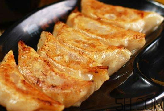 煎餃怎么做不粘鍋？煎餃粘鍋怎么辦？