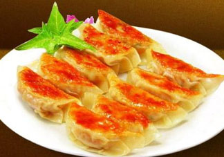 煎餃可以先蒸后煎嗎？煎餃是生煎還是熟煎？
