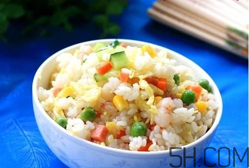 蛋炒飯怎么加熱？蛋炒飯微波爐加熱多久？