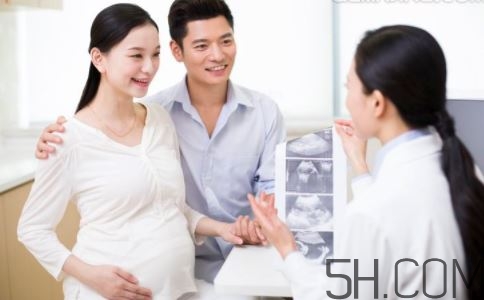 孕晚期真假宮縮怎么分辨？假性宮縮頻繁是快生了嗎？