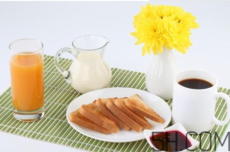 袋裝牛奶和盒裝牛奶哪個更有營養(yǎng)？