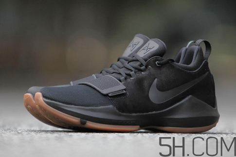 nike pg 1黑色生膠大底發(fā)售時間_實(shí)物什么樣？