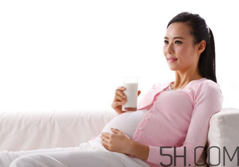 孕婦奶粉能和雞蛋一起吃嗎？喝孕婦奶粉的注意事項(xiàng)