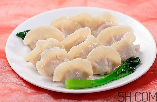 煮餃子開鍋煮皮還是餡？煮餃子蓋不蓋鍋蓋？