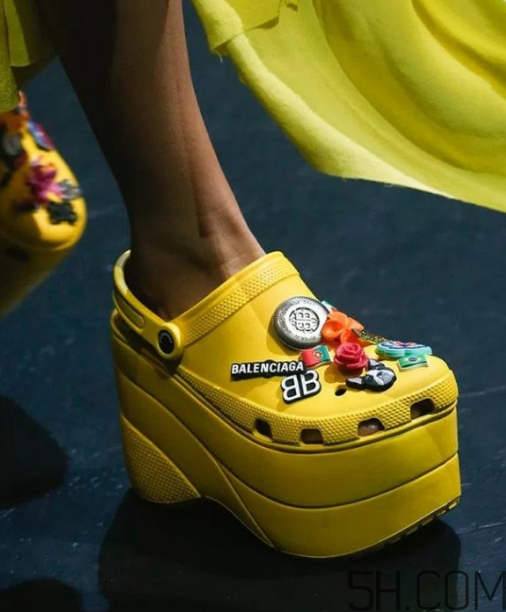 balenciaga巴黎世家厚底洞洞鞋什么時候發(fā)售？