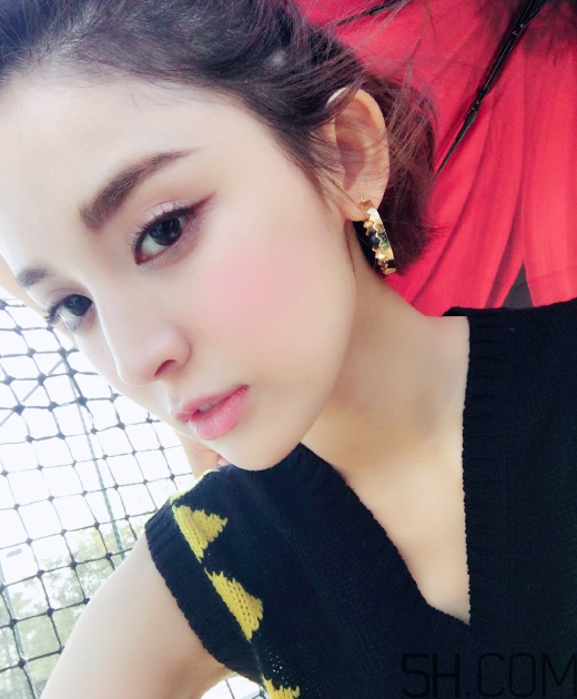 蘋(píng)果肌下垂怎么改善？蘋(píng)果肌下垂怎么按摩？
