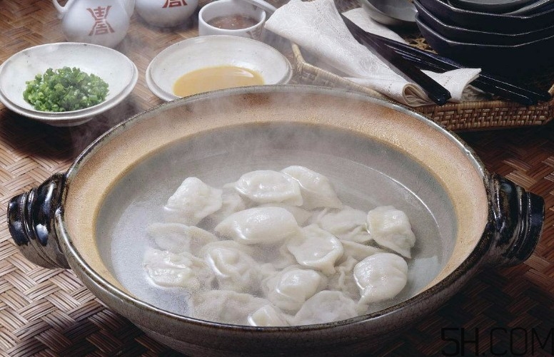 煮餃子怎么煮不破皮？煮餃子怎么看熟沒熟？