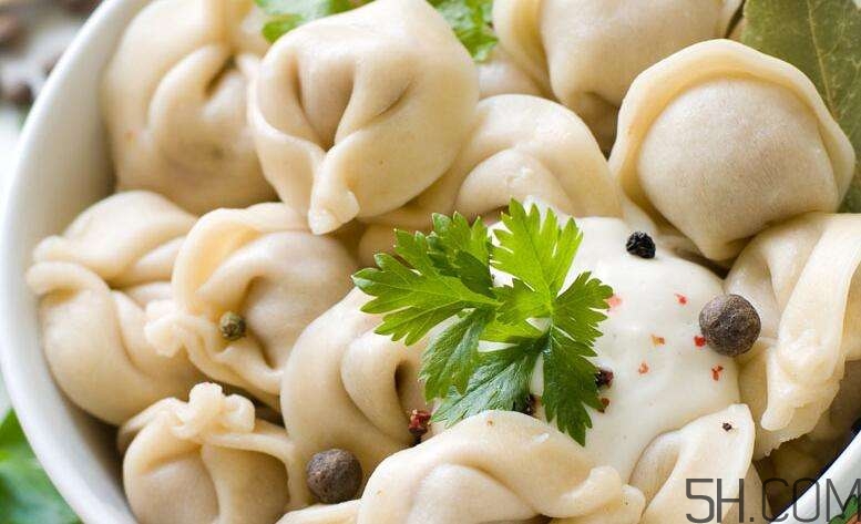 煮餃子開鍋煮皮還是餡？煮餃子蓋不蓋鍋蓋？