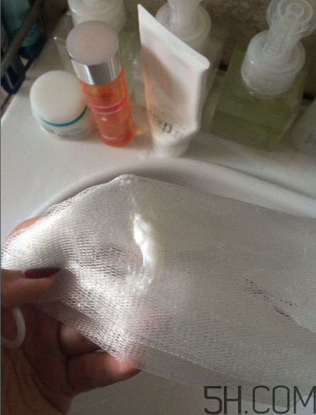 芙麗芳絲洗面奶是氨基酸嗎？氨基酸洗面奶有哪些？