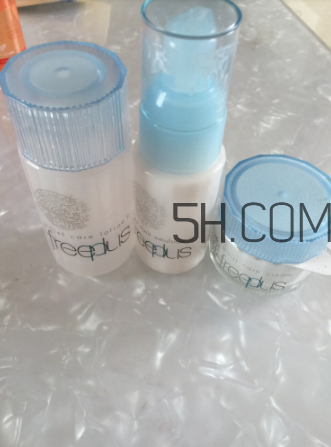芳珂和芙麗芳絲哪個好？芙麗芳絲和芳珂fancl的區(qū)別