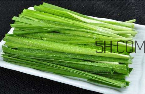 來月經(jīng)可以吃韭菜嗎？韭菜花的腌制方法