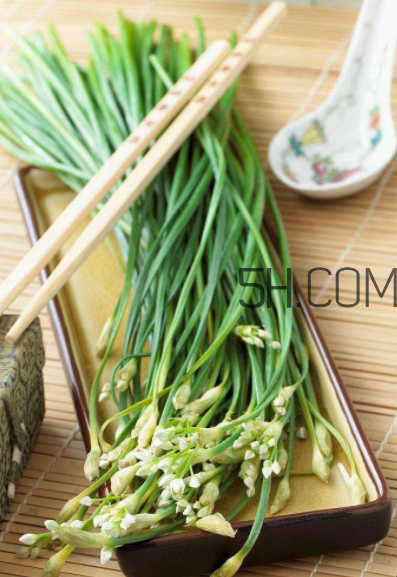 來月經(jīng)可以吃韭菜嗎？韭菜花的腌制方法