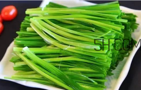 炒好的韭菜能隔夜吃嗎？吃韭菜胃酸燒心吃什么緩解？