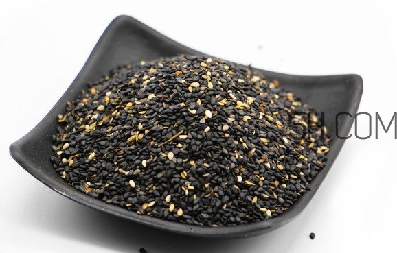 黑芝麻和白芝麻有什么區(qū)別？黑芝麻和白芝麻哪個(gè)好？