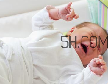 嬰兒夜哭怎么辦？嬰兒臉上起小紅點(diǎn)如何護(hù)理？