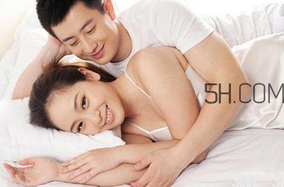 孕晚期同房有助于生產(chǎn)嗎？孕晚期同房對胎兒有影響嗎？