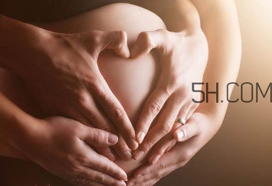 孕晚期同房有助于生產(chǎn)嗎？孕晚期同房對胎兒有影響嗎？