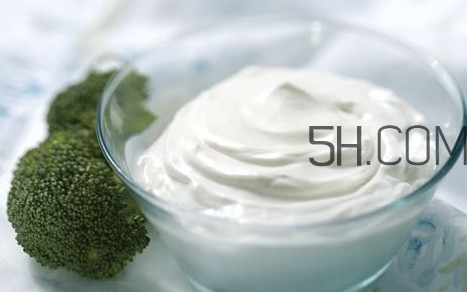 淡奶油哪個牌子好？淡奶油可以用牛奶代替嗎