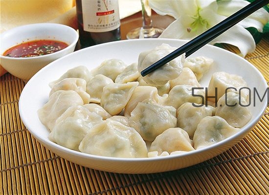十個月的寶寶可以吃餃子嗎？寶寶吃什么餡的餃子好？