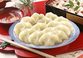 餃子和面用熱水還是冷水？餃子和面要醒多長(zhǎng)時(shí)間？